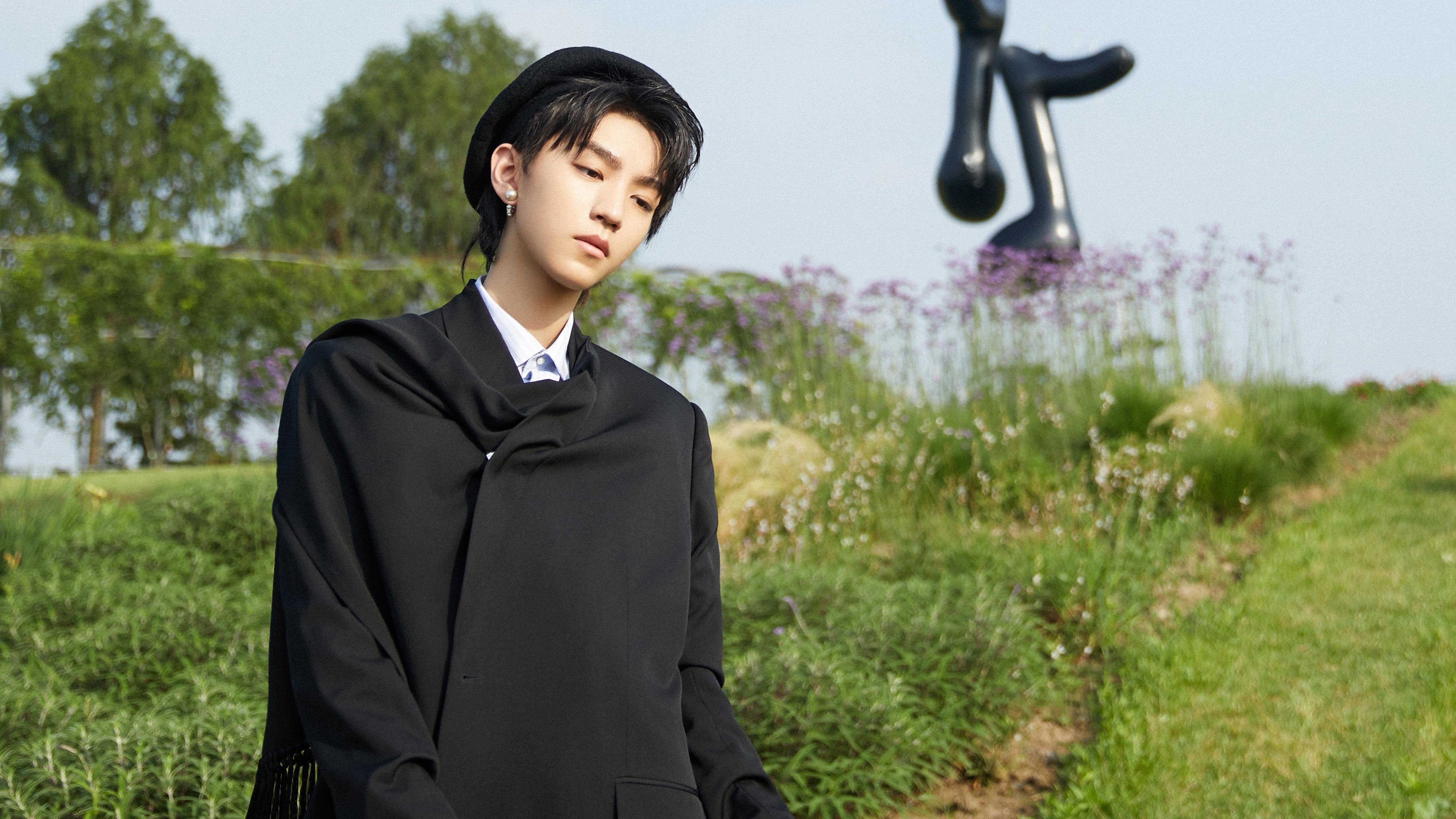 英超冠军争夺:悬念全场,精彩纷呈!,英超冠军分析