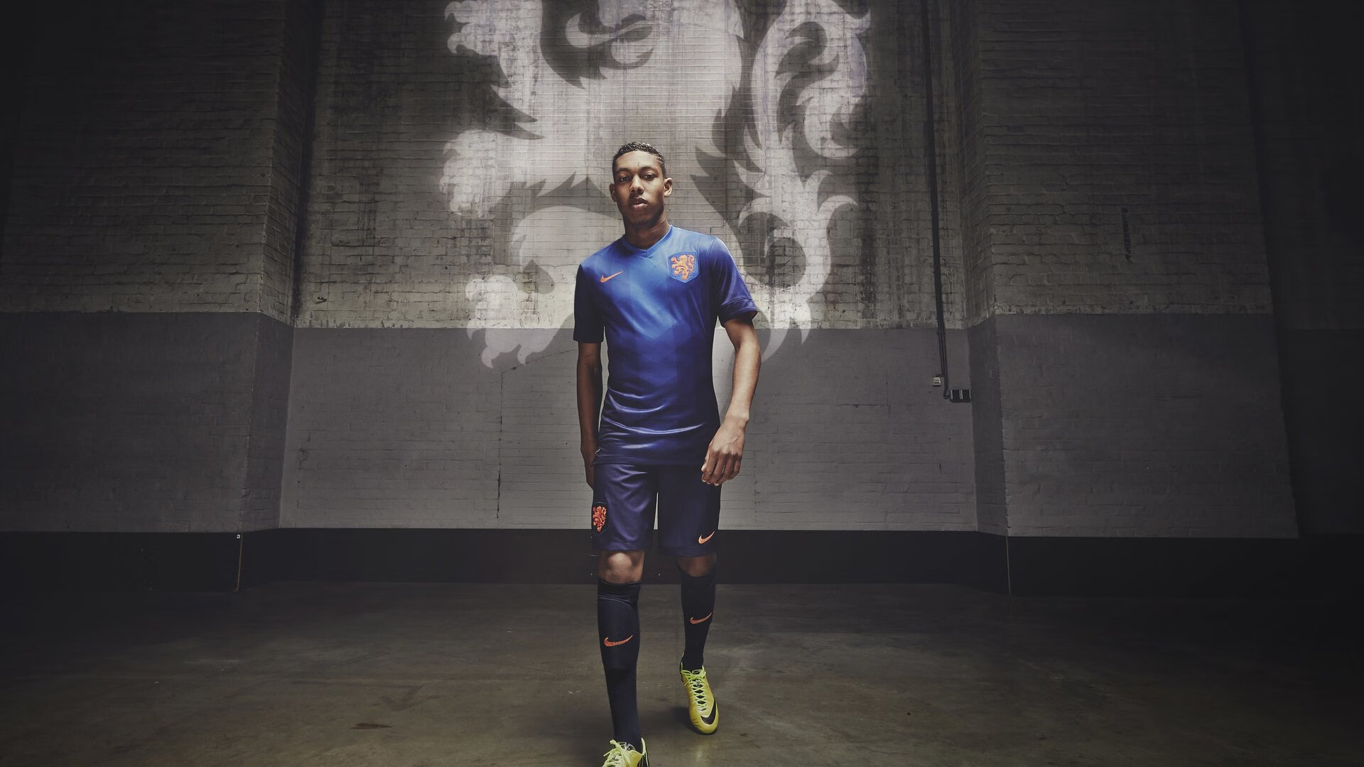 九游娱乐官方平台-德国男子场地自行车选手在竞速赛中获得第六名，德国骑自行车